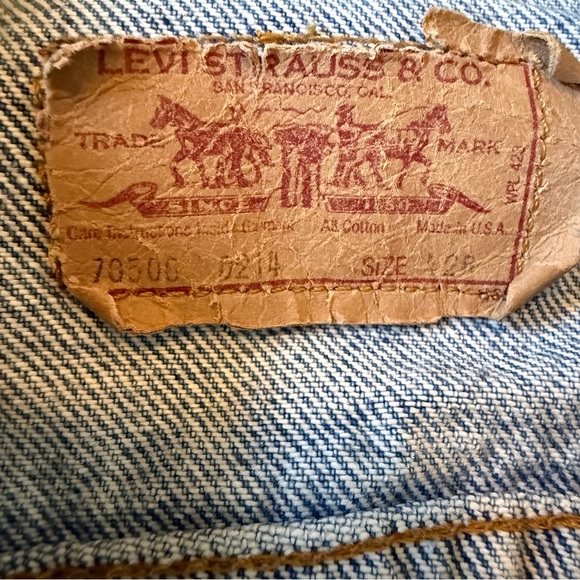 Vintage 1980s Levi’s Type 3 Trucker Blue Denim Jacket 70506 Made In USA 42R - Picture 3 of 16